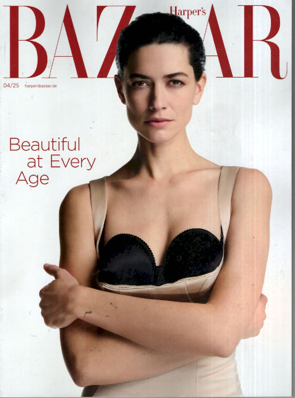 Harpers Bazaar Magazin Deutschland 2025-04 Louise De Chevigny