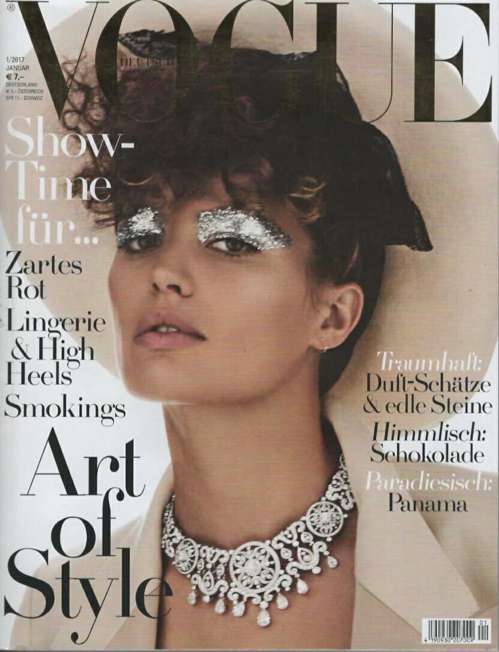Vogue Magazin Deutschland 2017-01 Cameron Russell